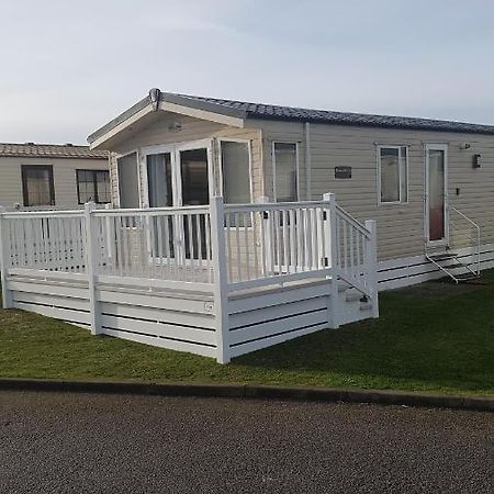 Rick'S Retreat Static Caravan Near The Beach With Free Wifi Лоссімут Екстер'єр фото