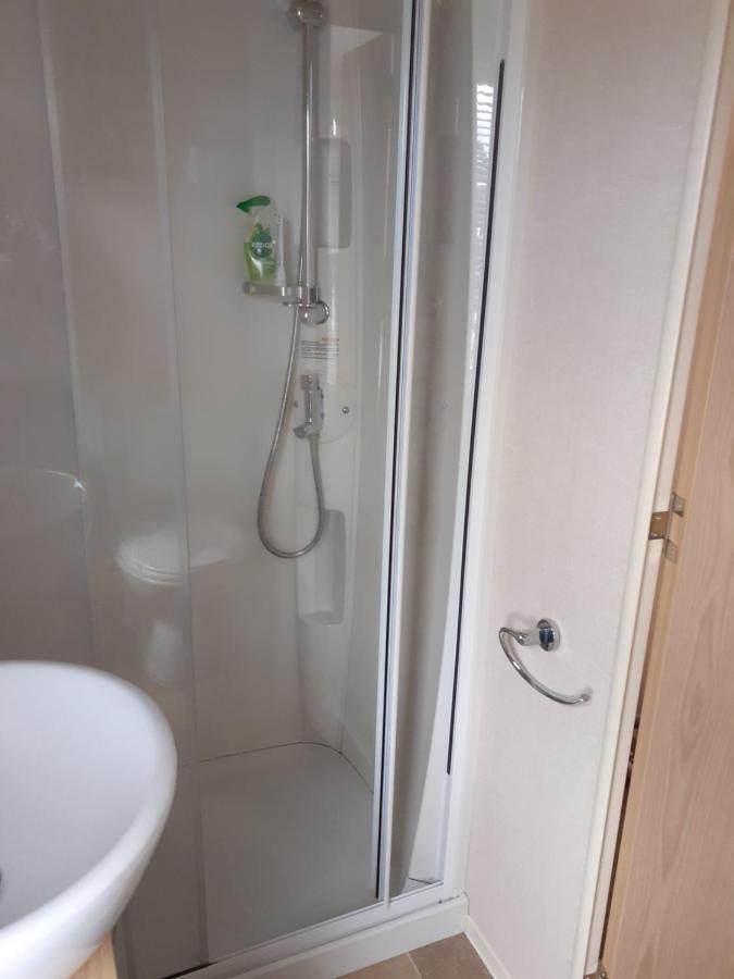 Rick'S Retreat Static Caravan Near The Beach With Free Wifi Лоссімут Екстер'єр фото